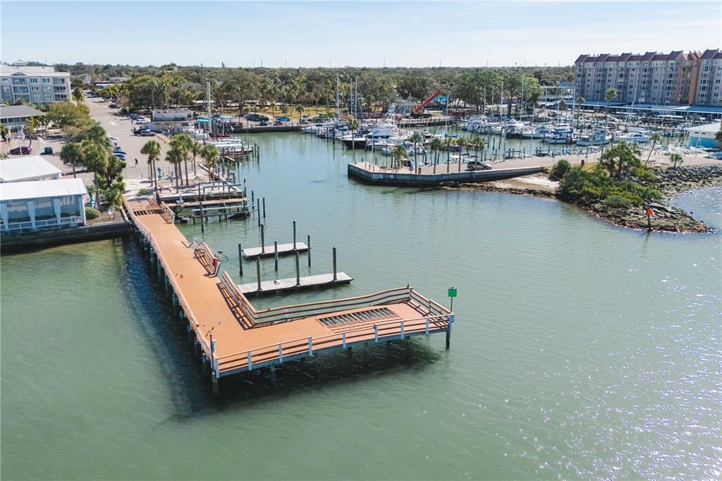 合同活跃: $439,900 (3 贝兹, 2 浴室, 1392 平方英尺)