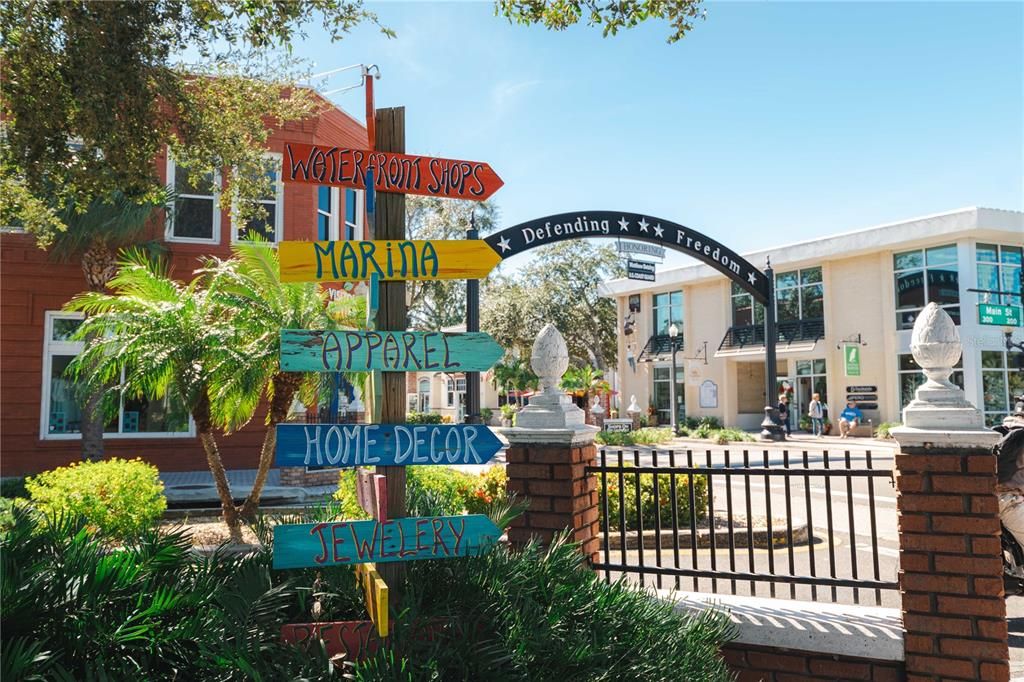 合同活跃: $439,900 (3 贝兹, 2 浴室, 1392 平方英尺)