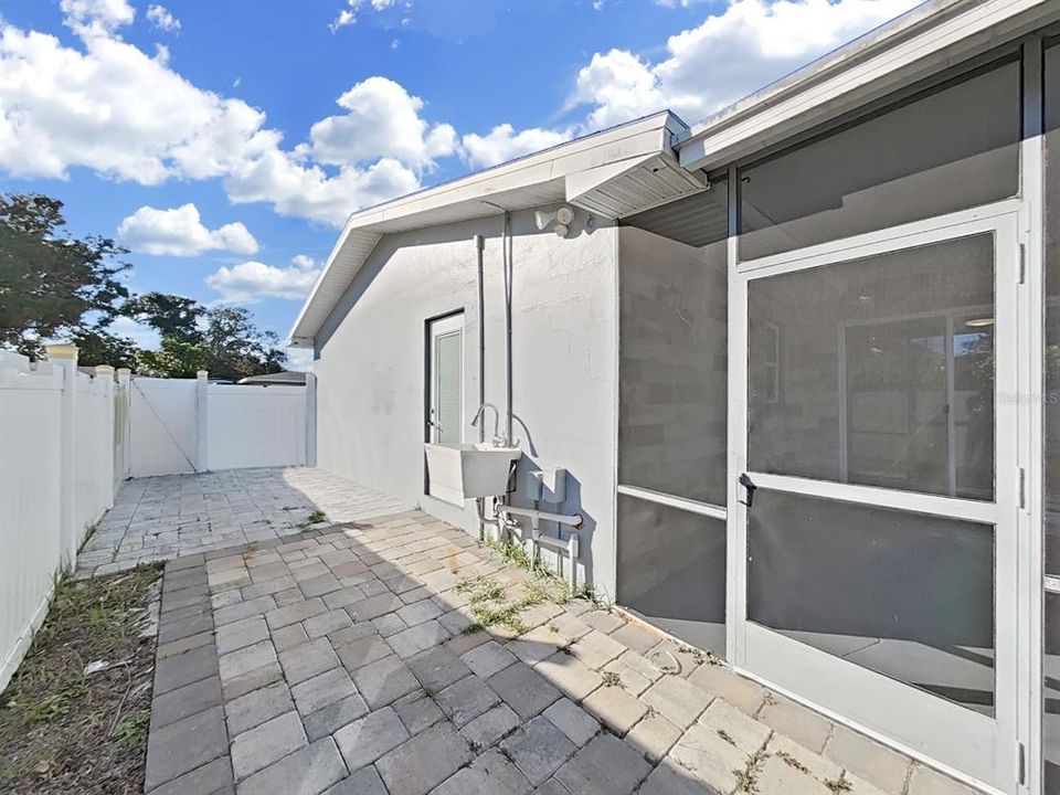 待售: $445,000 (3 贝兹, 2 浴室, 1257 平方英尺)