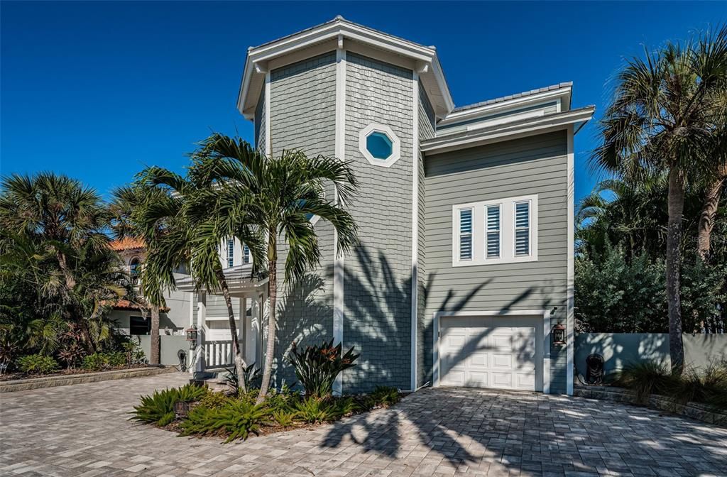 En Venta: $2,975,000 (4 camas, 2 baños, 3323 Pies cuadrados)