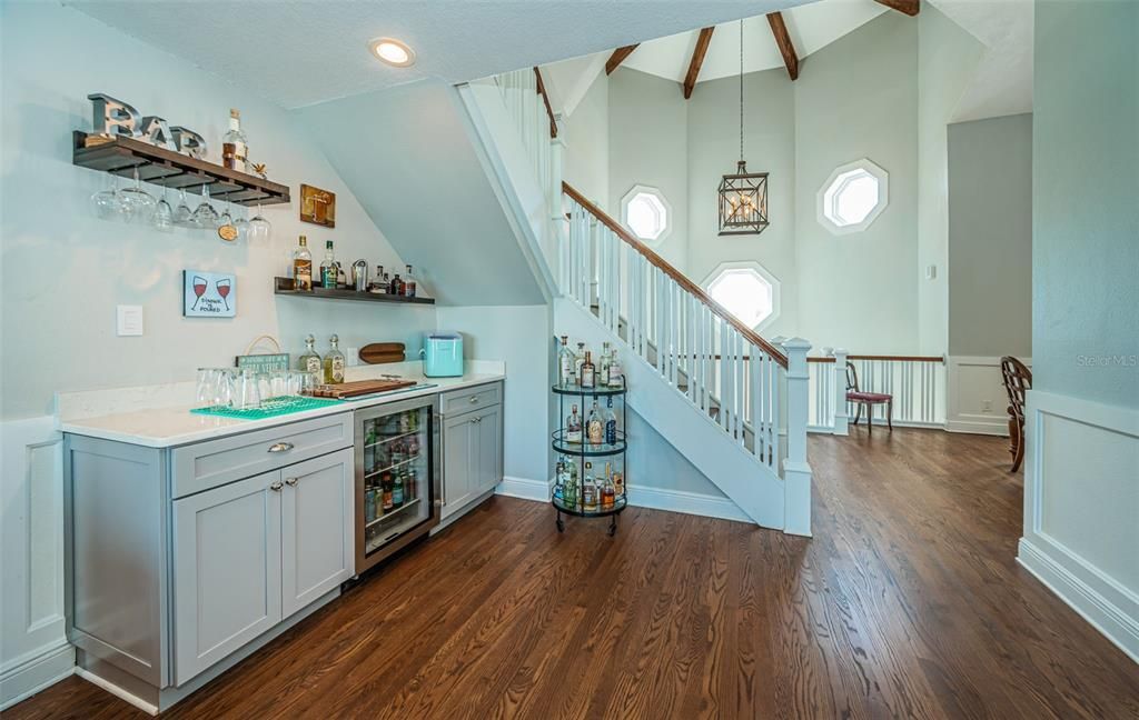 En Venta: $2,975,000 (4 camas, 2 baños, 3323 Pies cuadrados)