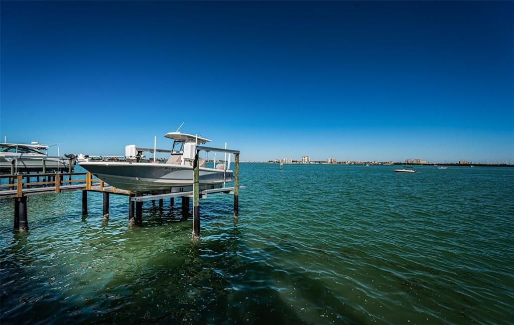 En Venta: $2,975,000 (4 camas, 2 baños, 3323 Pies cuadrados)