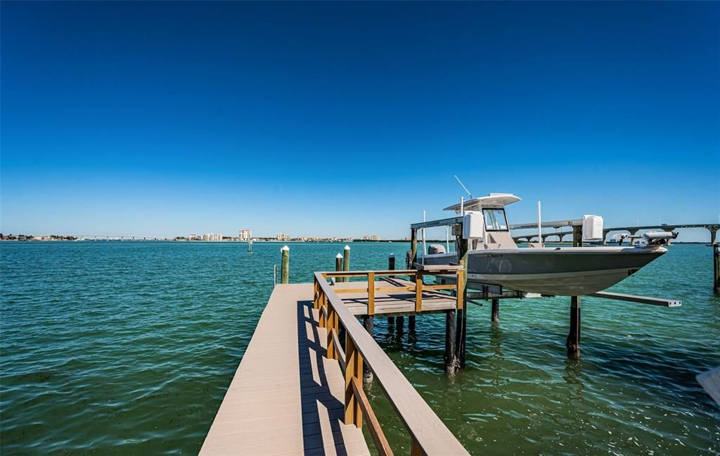 En Venta: $2,975,000 (4 camas, 2 baños, 3323 Pies cuadrados)