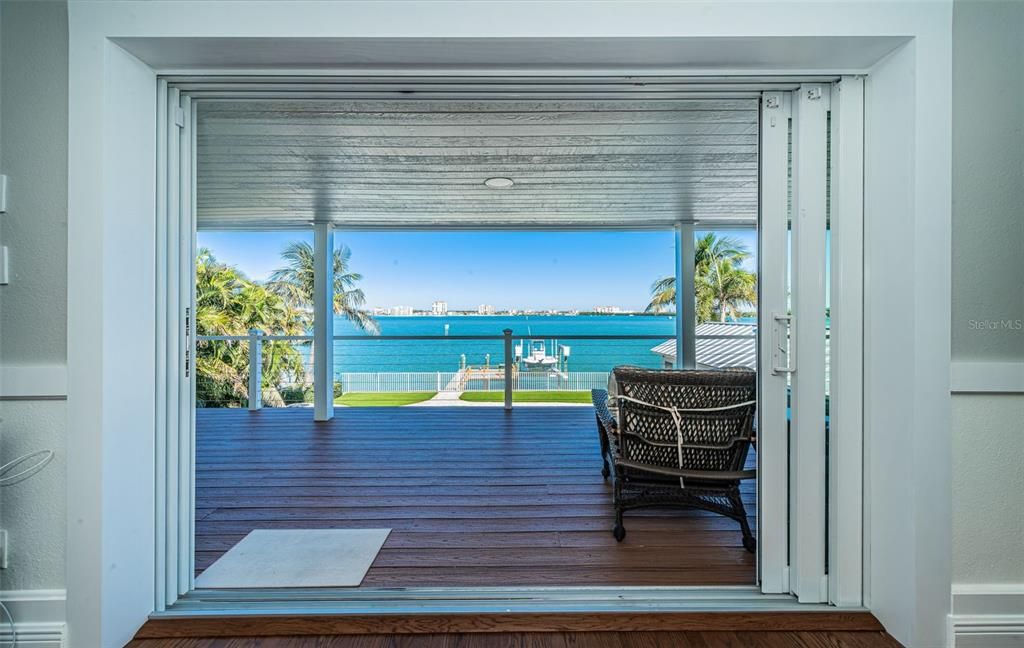 En Venta: $2,975,000 (4 camas, 2 baños, 3323 Pies cuadrados)