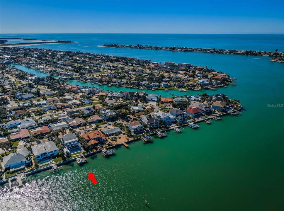 En Venta: $2,975,000 (4 camas, 2 baños, 3323 Pies cuadrados)