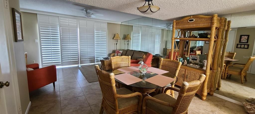 For Rent: $2,800 (2 beds, 2 baths, 1020 Square Feet)