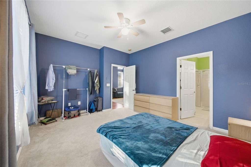 出租: $2,200 (3 贝兹, 2 浴室, 1602 平方英尺)