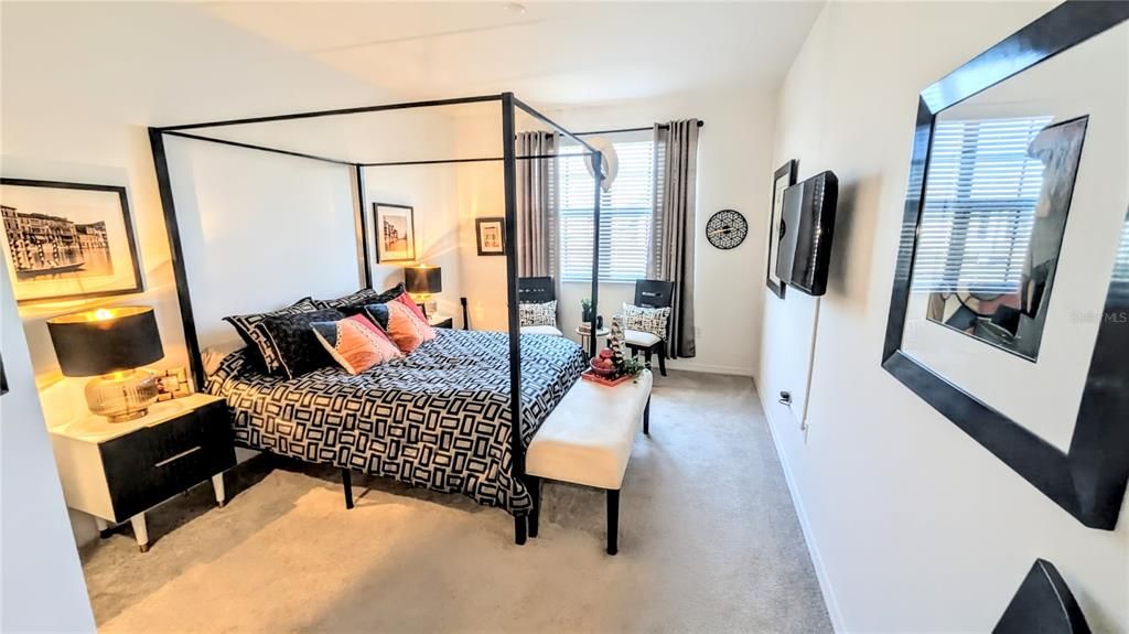 For Rent: $2,800 (3 beds, 2 baths, 2213 Square Feet)