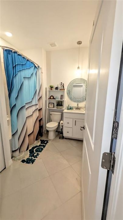 For Rent: $2,800 (3 beds, 2 baths, 2213 Square Feet)