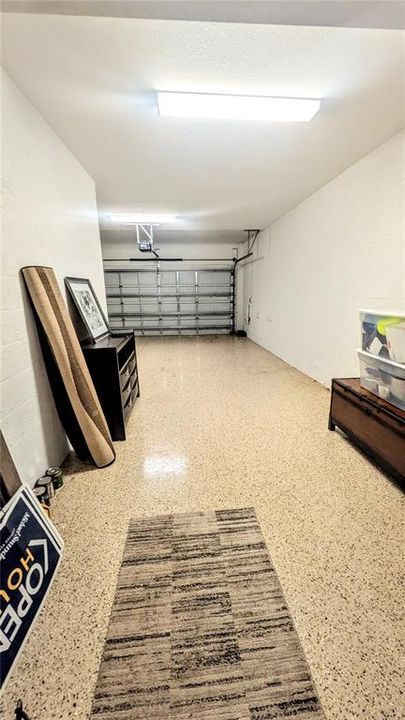 For Rent: $2,800 (3 beds, 2 baths, 2213 Square Feet)