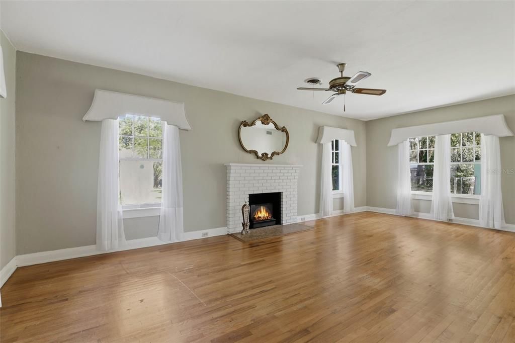 En Venta: $525,000 (3 camas, 2 baños, 1874 Pies cuadrados)