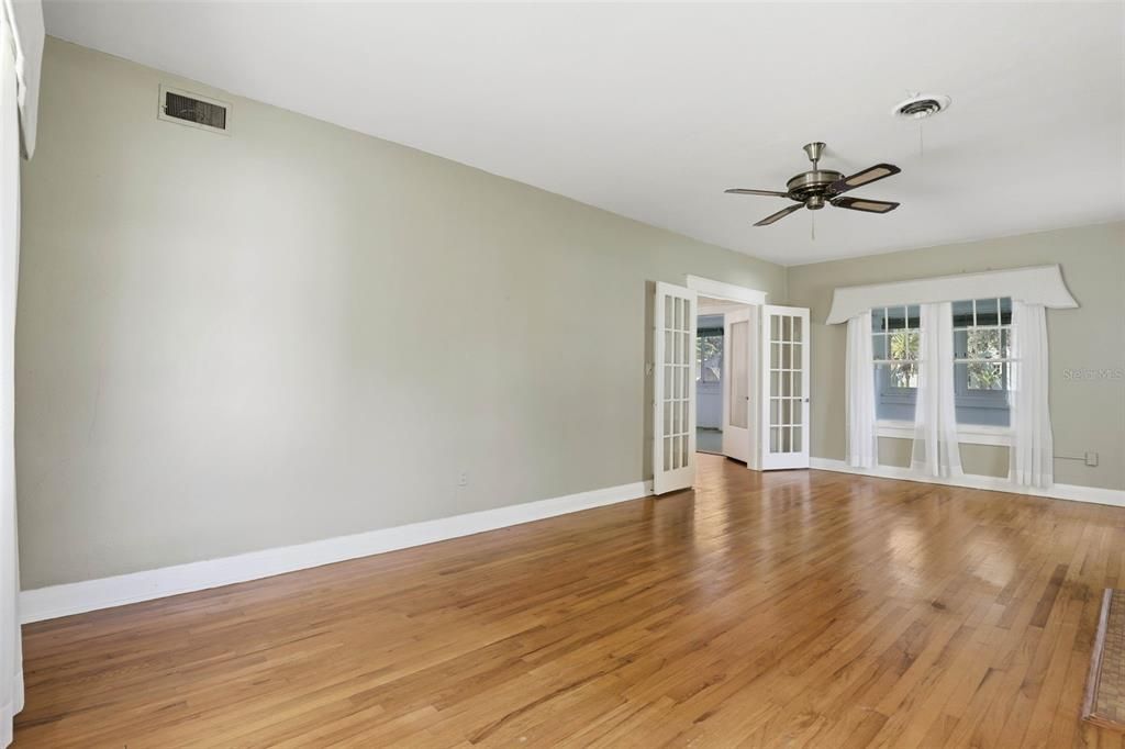 En Venta: $525,000 (3 camas, 2 baños, 1874 Pies cuadrados)