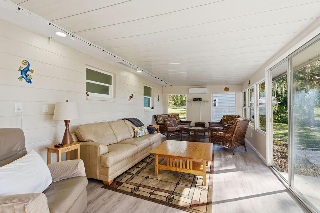 待售: $324,000 (2 贝兹, 2 浴室, 1517 平方英尺)