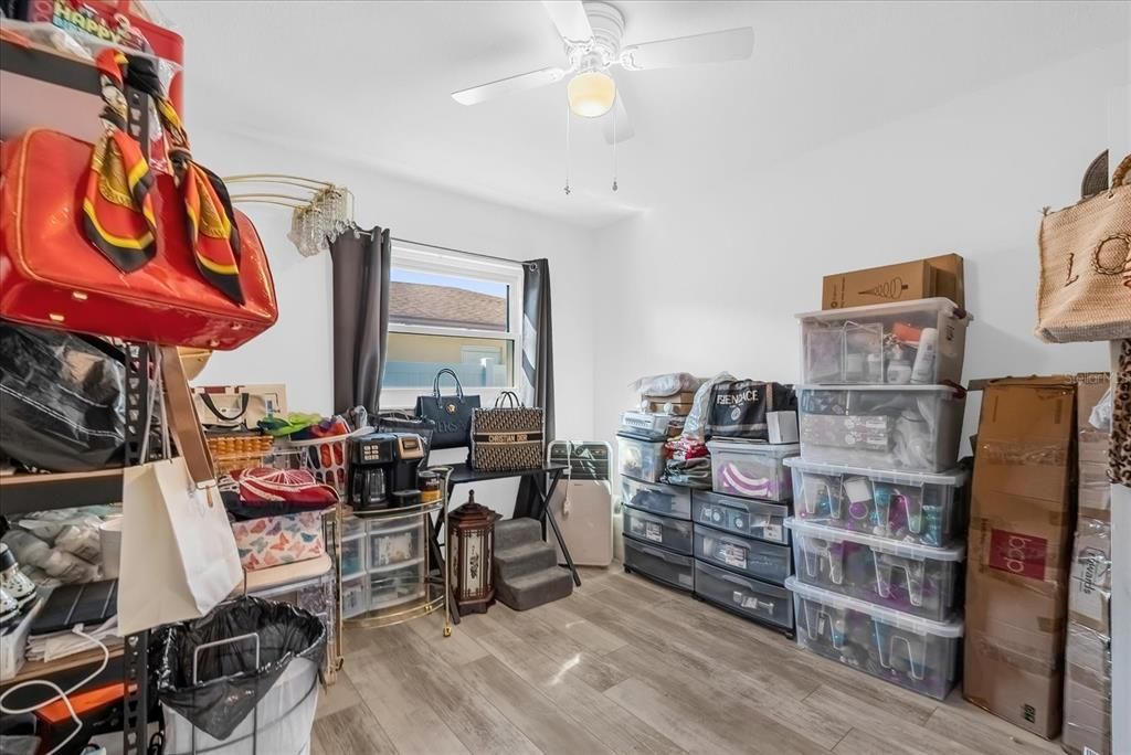 Active With Contract: $445,000 (3 beds, 2 baths, 1652 Square Feet)