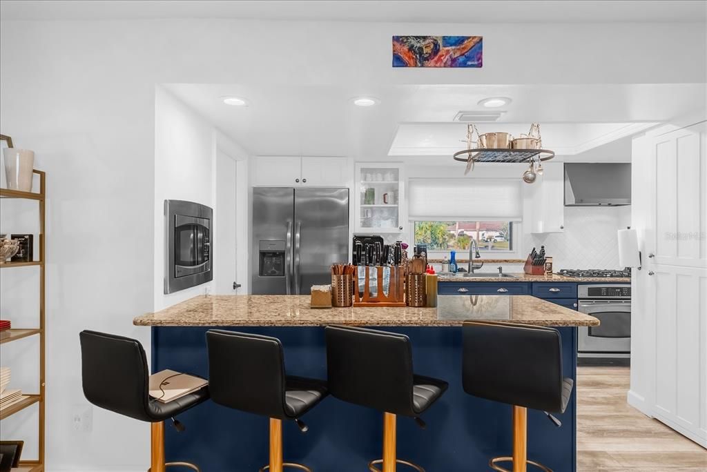 Active With Contract: $445,000 (3 beds, 2 baths, 1652 Square Feet)