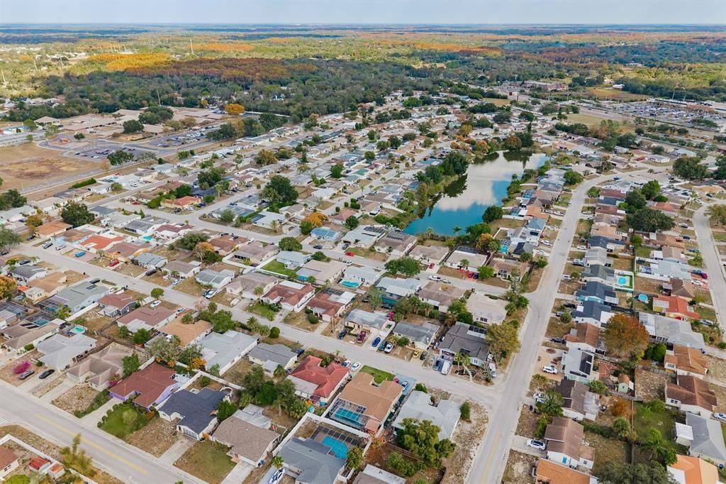 For Sale: $225,000 (2 beds, 1 baths, 840 Square Feet)