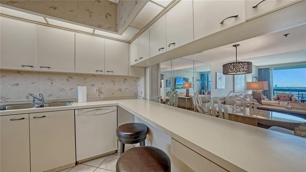 待售: $949,000 (2 贝兹, 2 浴室, 1503 平方英尺)