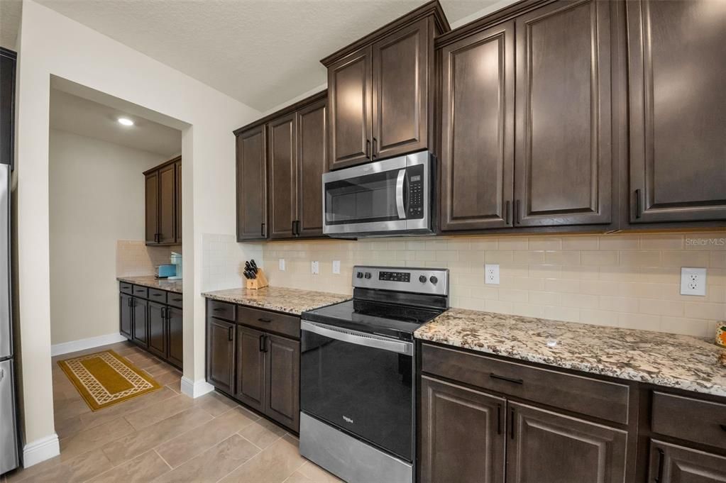 На продажу: $539,000 (4 спален, 3 ванн, 3362 Квадратных фут)