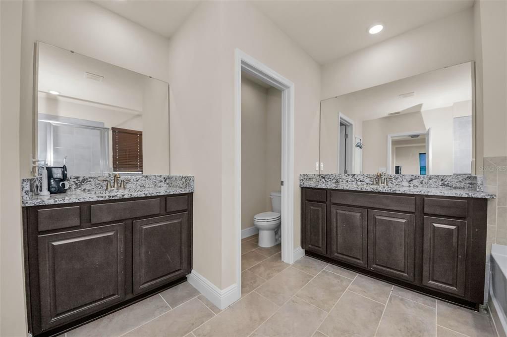 На продажу: $539,000 (4 спален, 3 ванн, 3362 Квадратных фут)