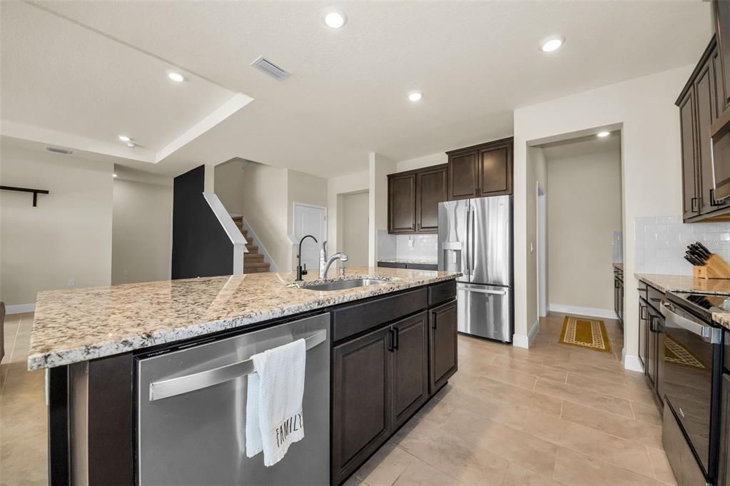 На продажу: $539,000 (4 спален, 3 ванн, 3362 Квадратных фут)