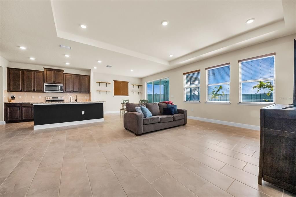 На продажу: $539,000 (4 спален, 3 ванн, 3362 Квадратных фут)