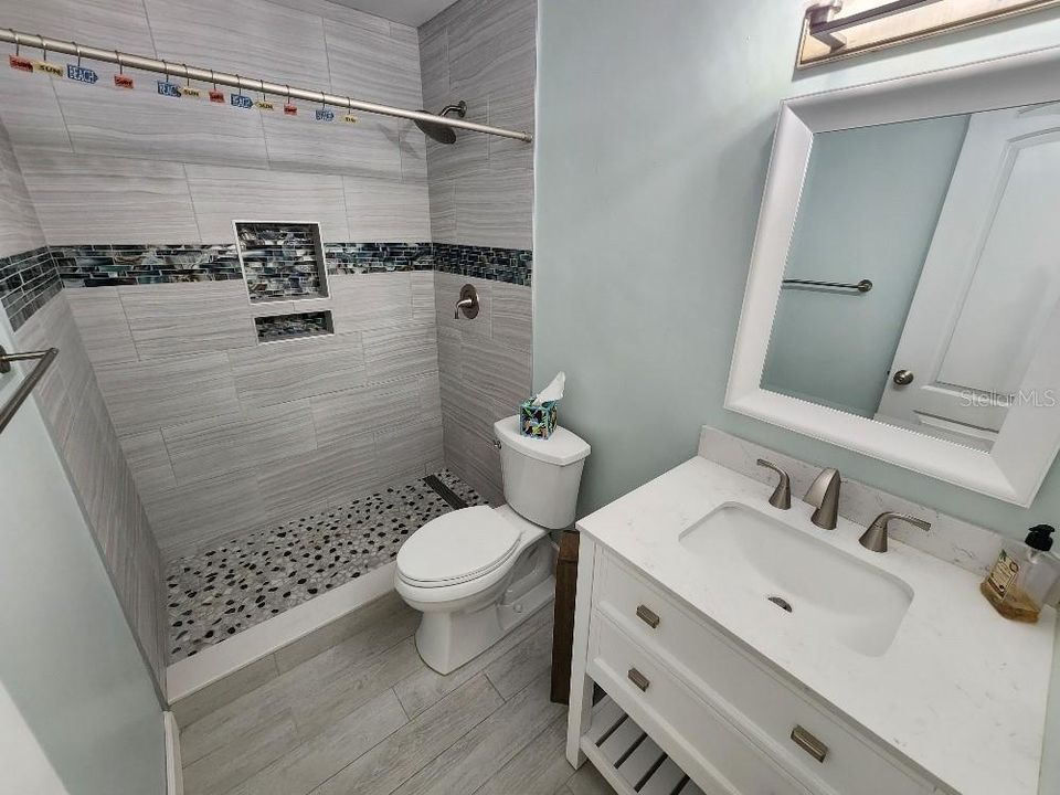 En Renta: $4,950 (3 camas, 3 baños, 1027 Pies cuadrados)