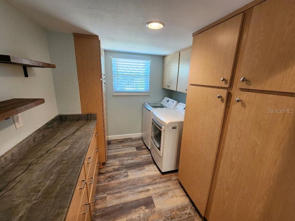 En Renta: $4,950 (3 camas, 3 baños, 1027 Pies cuadrados)