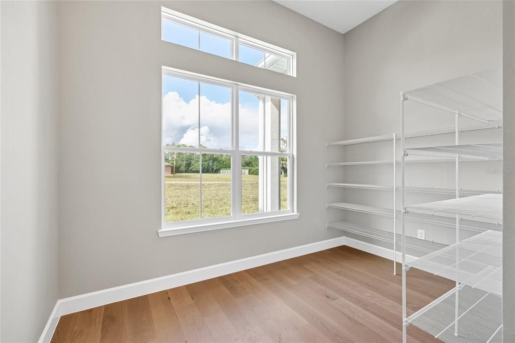 En Venta: $1,024,000 (4 camas, 3 baños, 2898 Pies cuadrados)