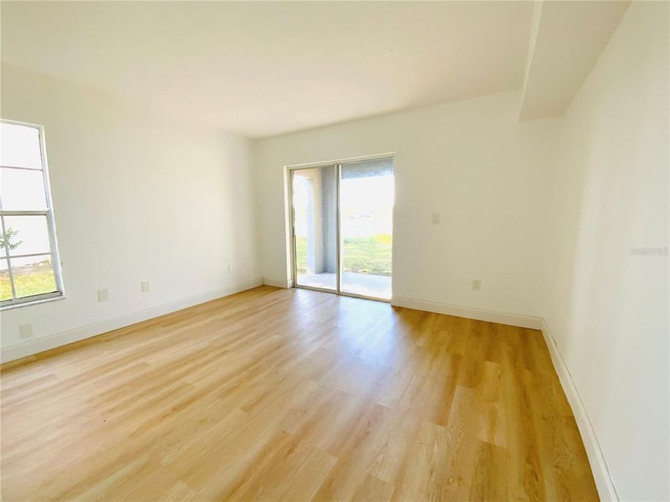 待售: $109,500 (1 贝兹, 1 浴室, 626 平方英尺)