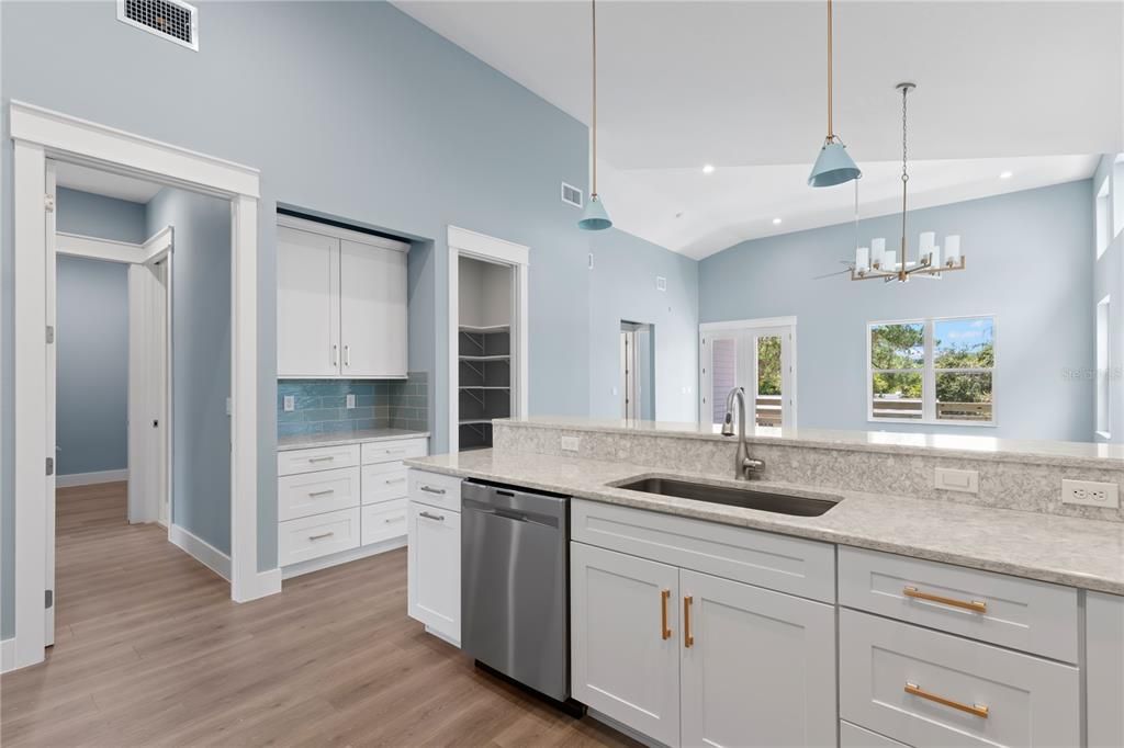 For Sale: $844,500 (3 beds, 2 baths, 1848 Square Feet)