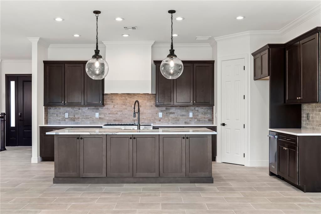 For Sale: $844,500 (3 beds, 2 baths, 1848 Square Feet)