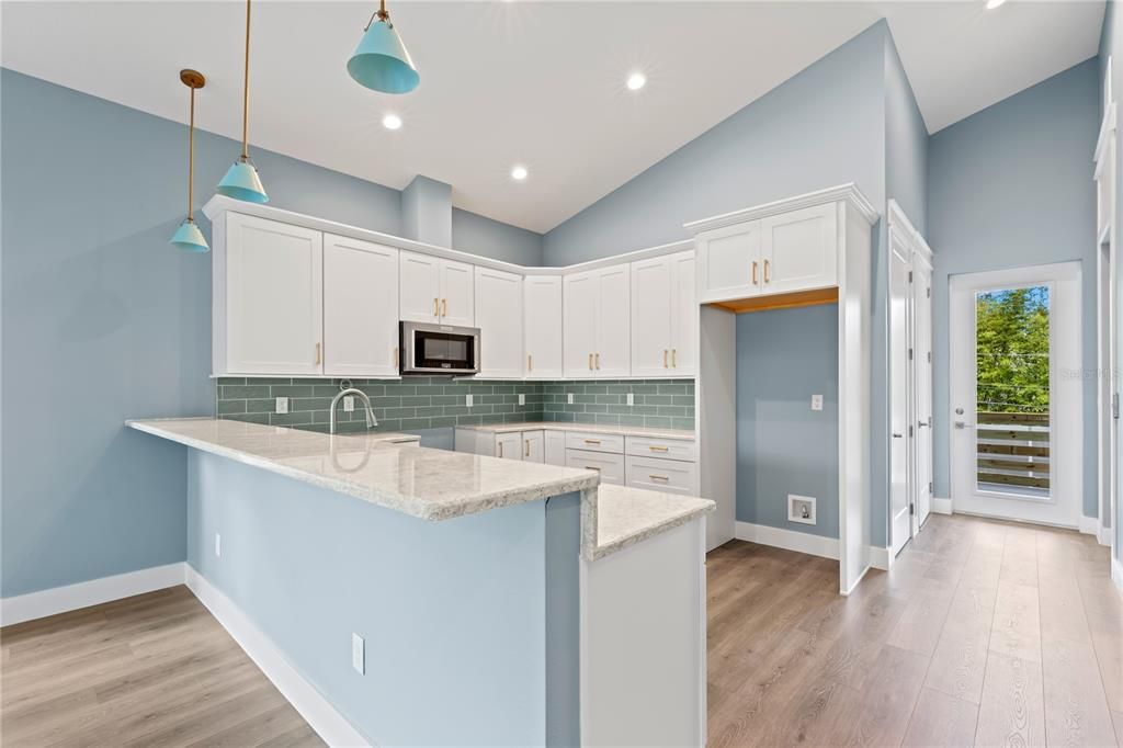 For Sale: $844,500 (3 beds, 2 baths, 1848 Square Feet)