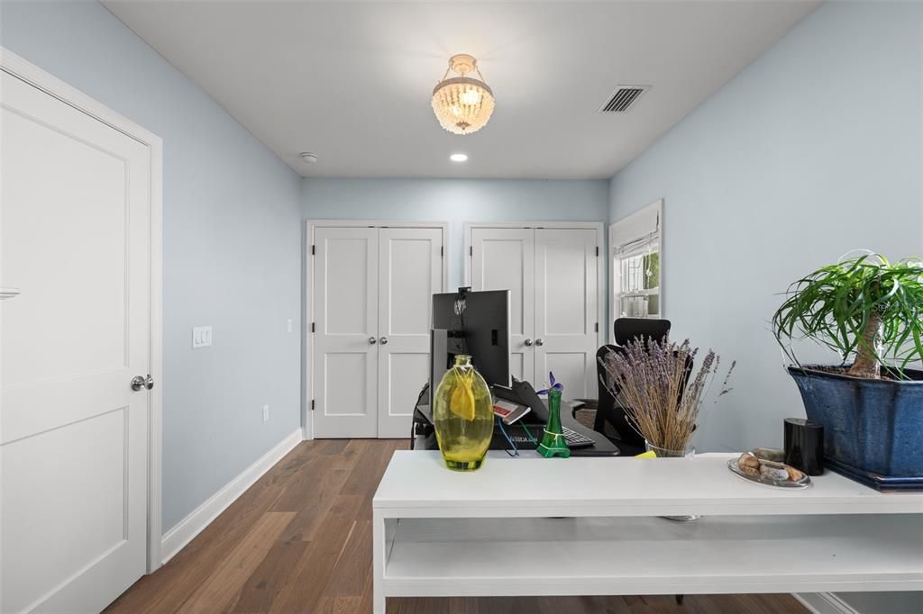 待售: $1,279,900 (4 贝兹, 3 浴室, 2241 平方英尺)