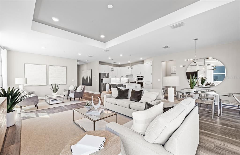 Active With Contract: $711,755 (3 beds, 3 baths, 2229 Square Feet)