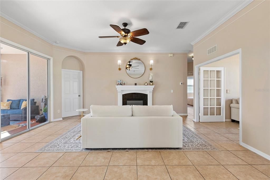 For Rent: $4,500 (2 beds, 2 baths, 1583 Square Feet)