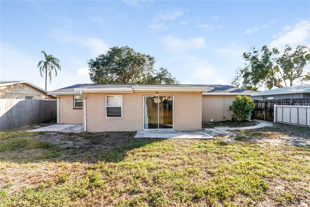 En Renta: $1,845 (3 camas, 2 baños, 1499 Pies cuadrados)