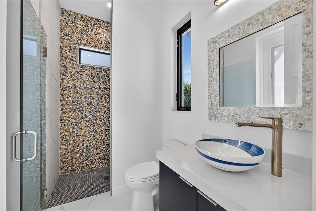 For Sale: $1,890,000 (3 beds, 3 baths, 2914 Square Feet)