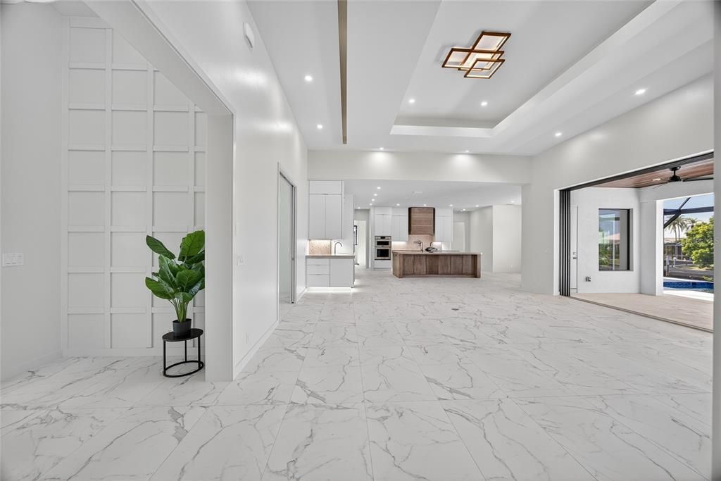 For Sale: $1,890,000 (3 beds, 3 baths, 2914 Square Feet)