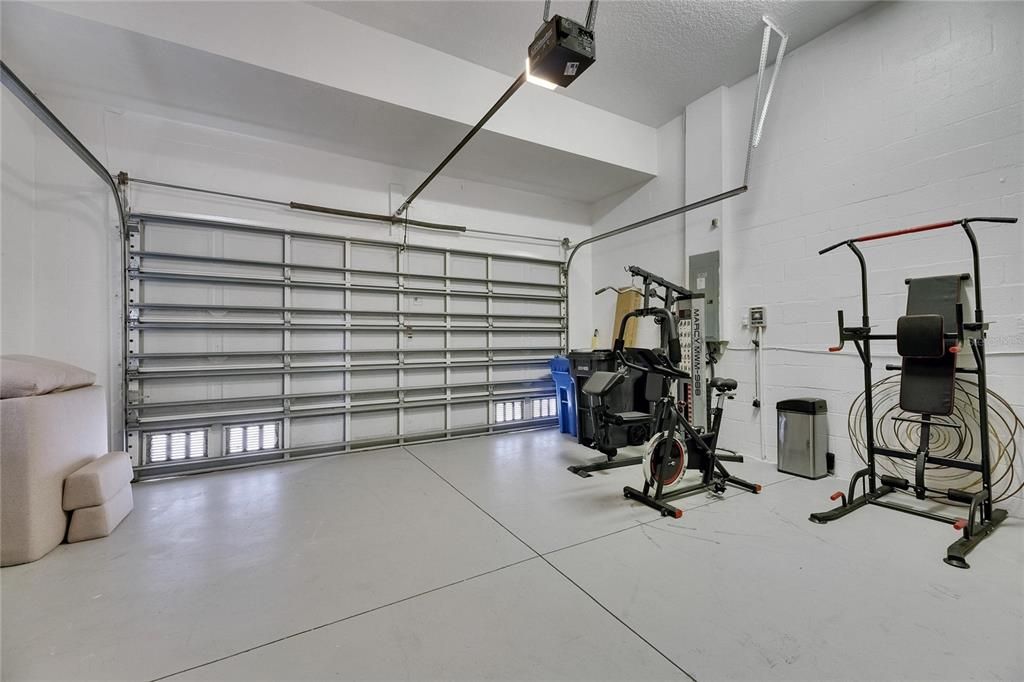 For Rent: $3,000 (3 beds, 3 baths, 2026 Square Feet)