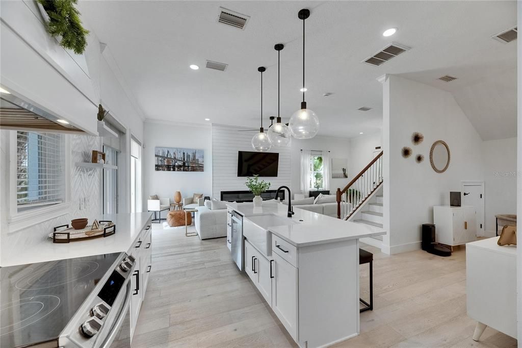 For Rent: $3,000 (3 beds, 3 baths, 2026 Square Feet)