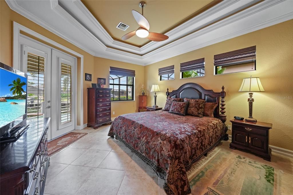 For Sale: $1,100,000 (3 beds, 2 baths, 2604 Square Feet)