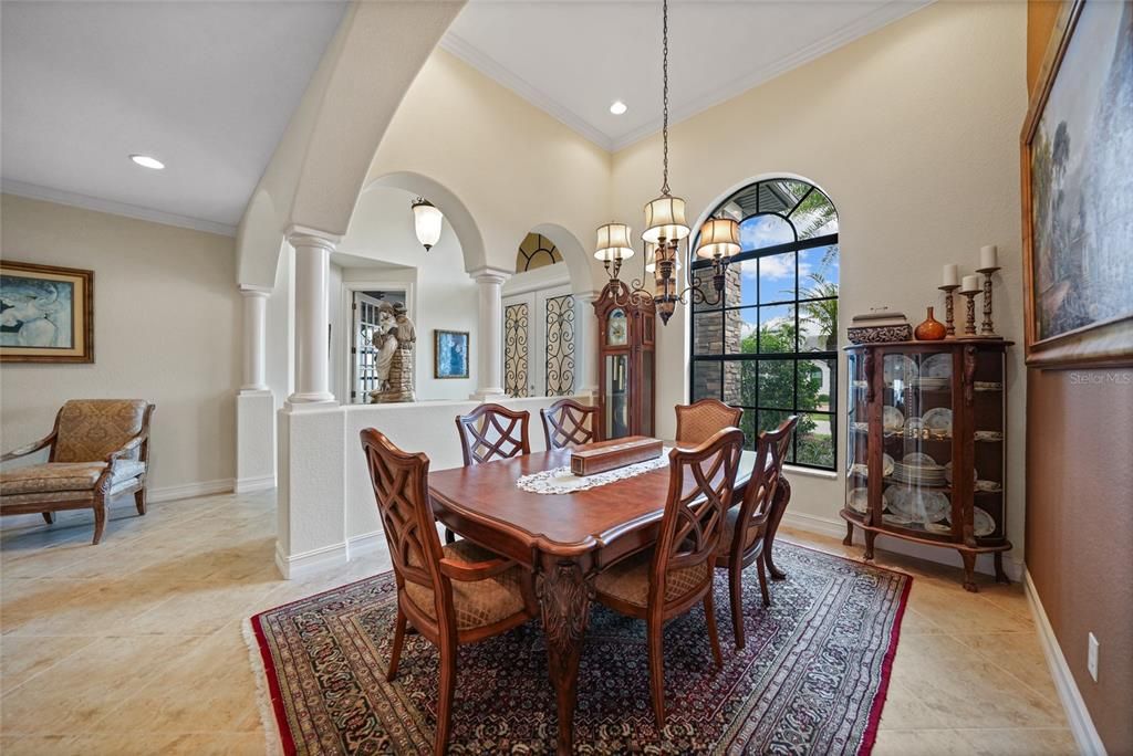 For Sale: $1,100,000 (3 beds, 2 baths, 2604 Square Feet)