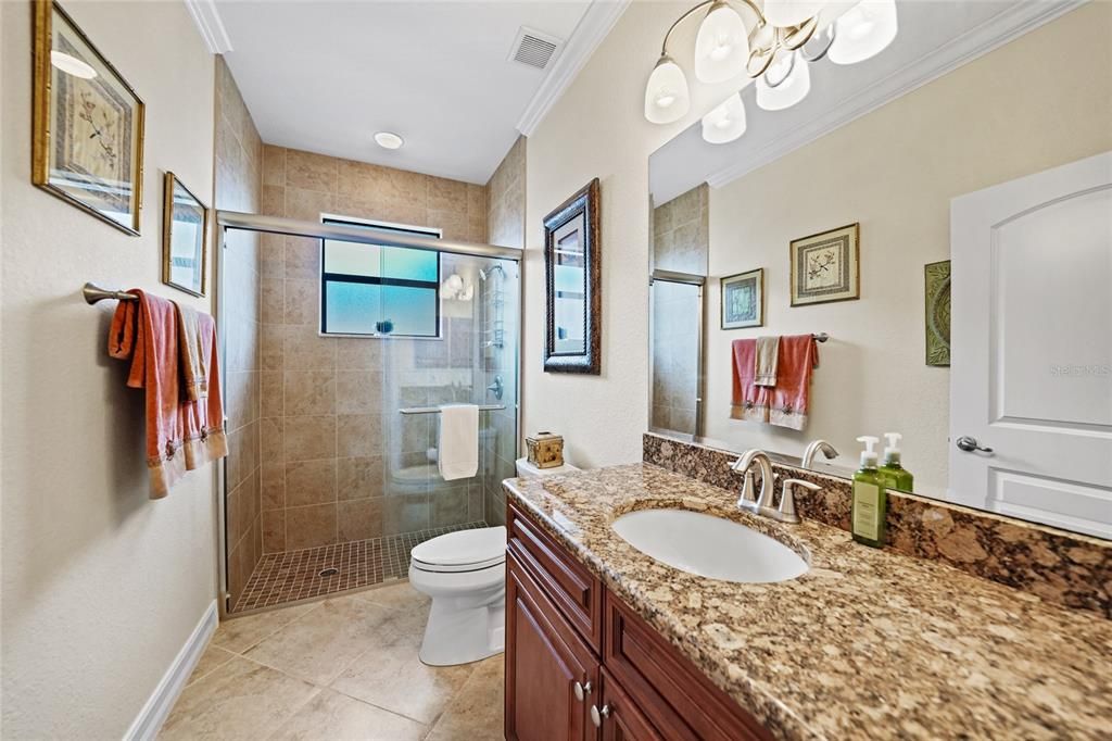 For Sale: $1,100,000 (3 beds, 2 baths, 2604 Square Feet)