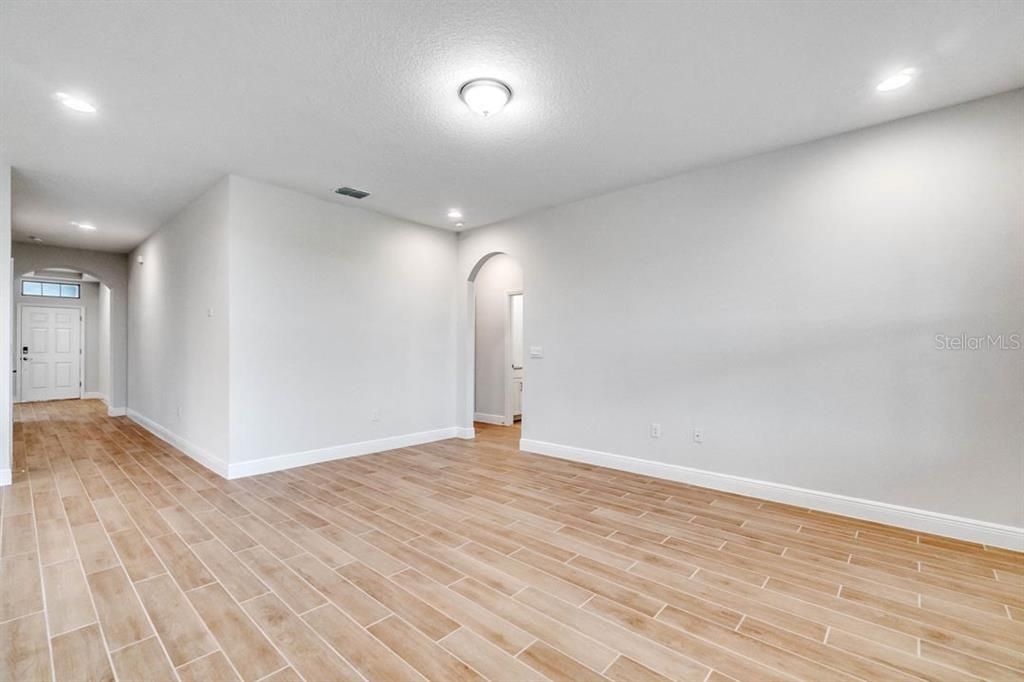 待售: $885,121 (5 贝兹, 4 浴室, 3225 平方英尺)