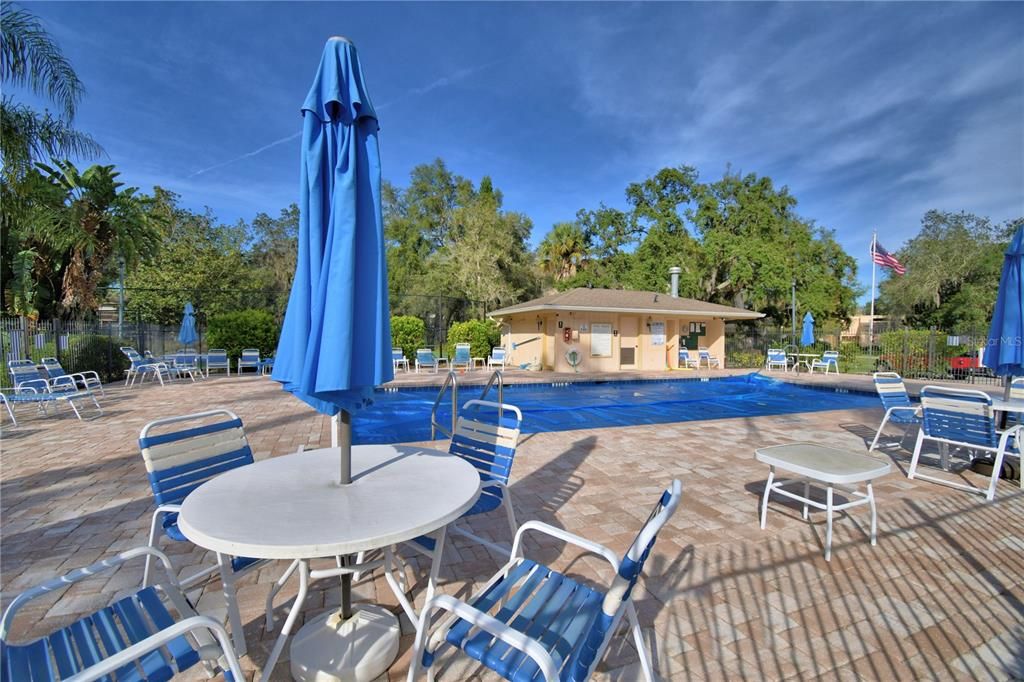 For Sale: $159,900 (2 beds, 2 baths, 970 Square Feet)