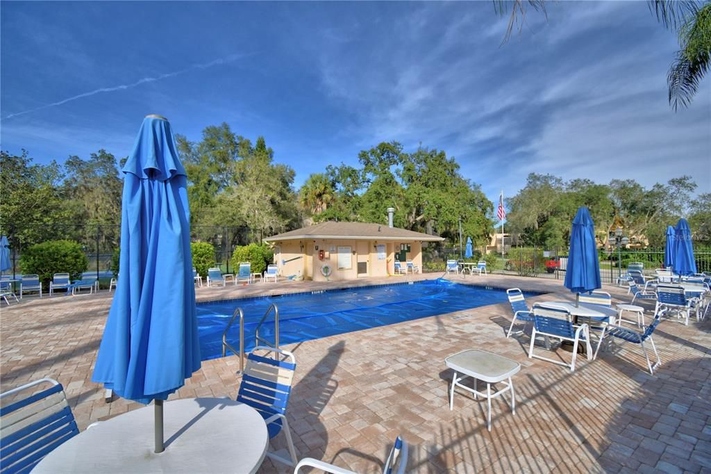 For Sale: $159,900 (2 beds, 2 baths, 970 Square Feet)