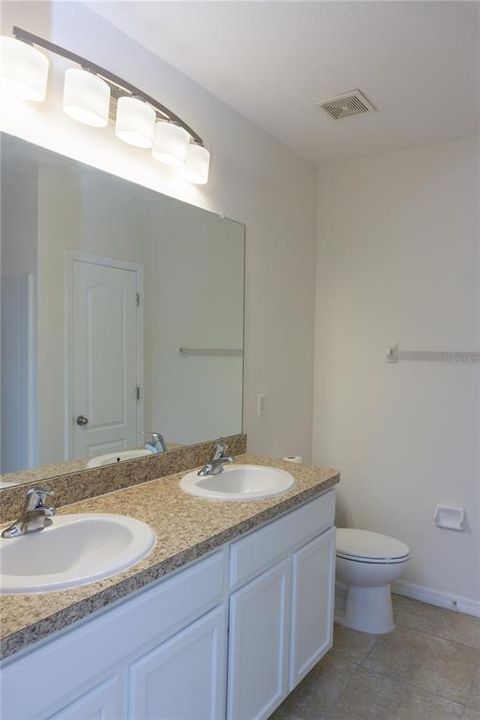 На продажу: $252,500 (3 спален, 2 ванн, 1478 Квадратных фут)