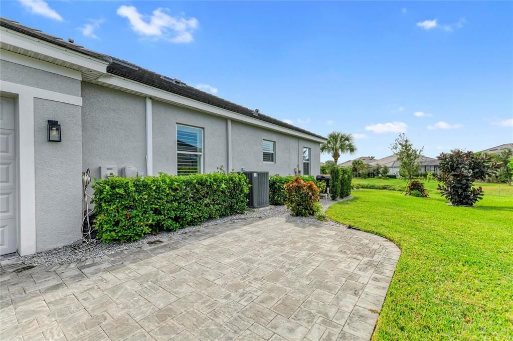 待售: $969,000 (3 贝兹, 2 浴室, 2420 平方英尺)