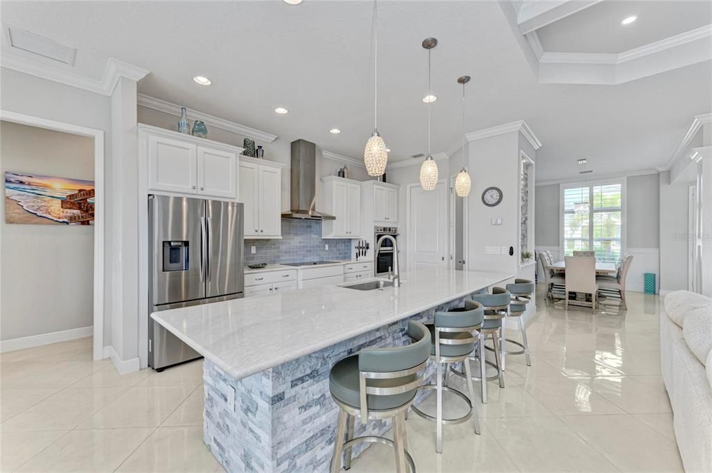 待售: $969,000 (3 贝兹, 2 浴室, 2420 平方英尺)