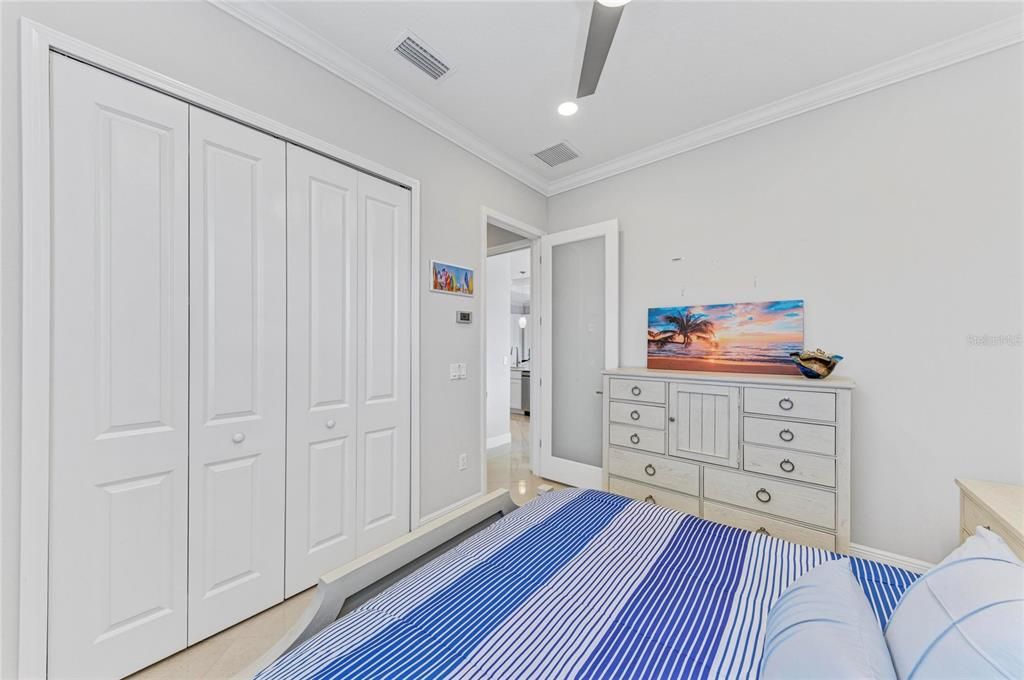 待售: $969,000 (3 贝兹, 2 浴室, 2420 平方英尺)